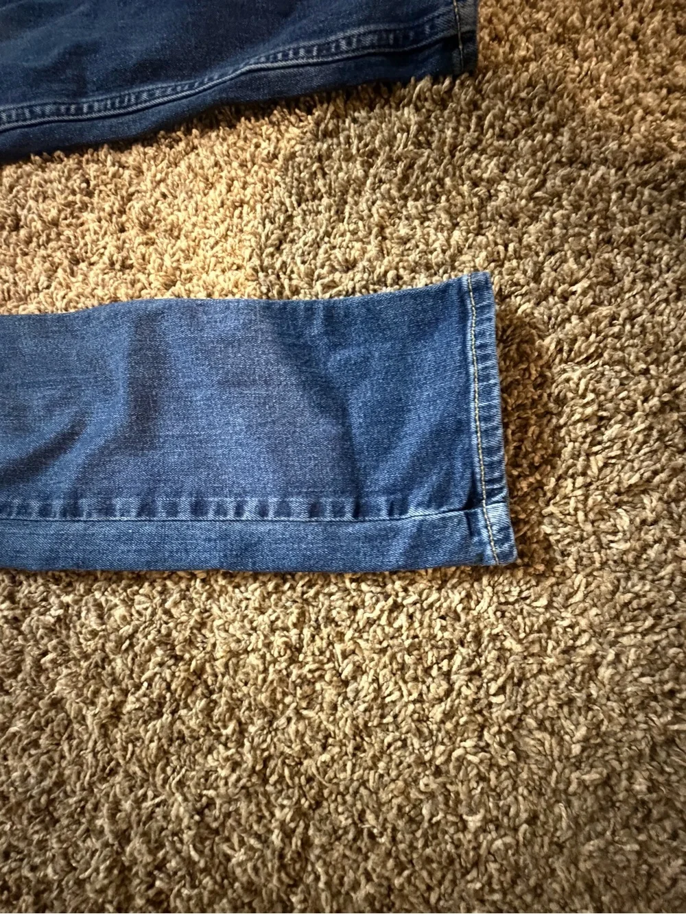 abercrombie kids dark blue skinny jeans with light wash